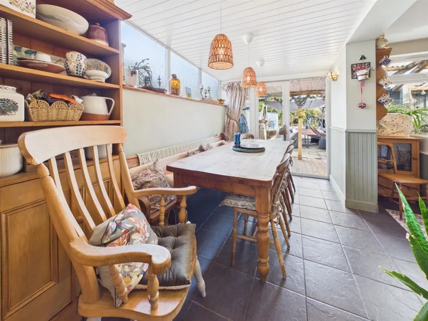 Wellsprings Road, Longlevens, photo 6