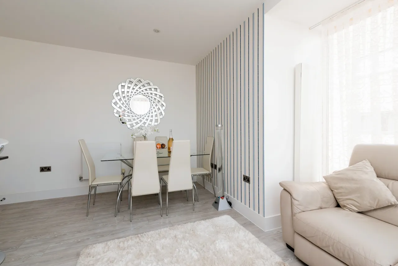 Empire Way, Caerdydd, Empire Way, Cardiff, CF11, photo 5