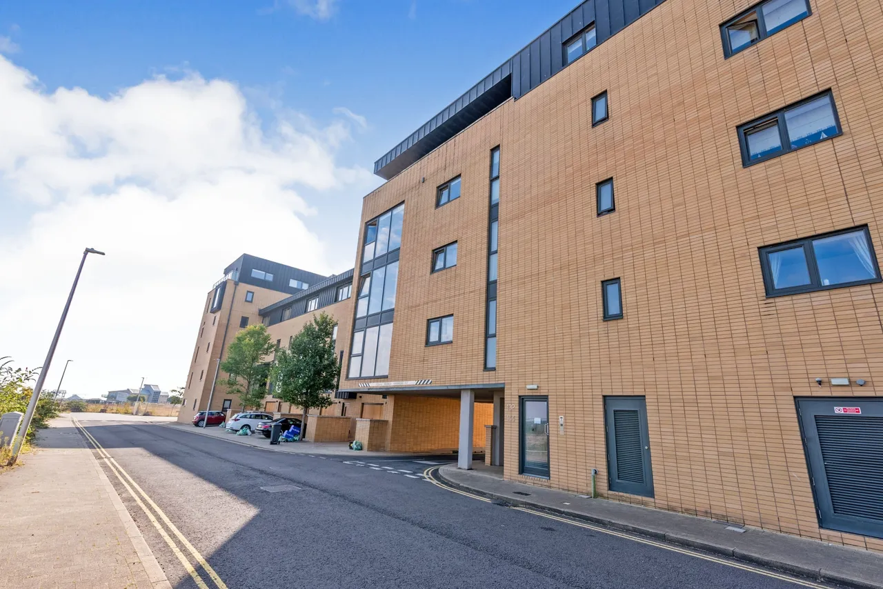 Empire Way, Caerdydd, Empire Way, Cardiff, CF11, photo 15