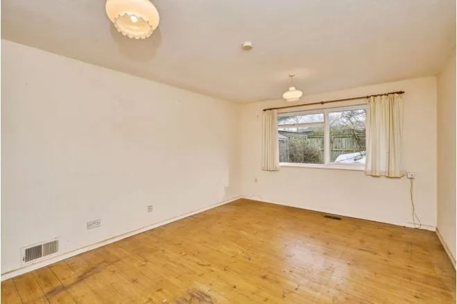 Ward Close, Newport, PO30, photo 6