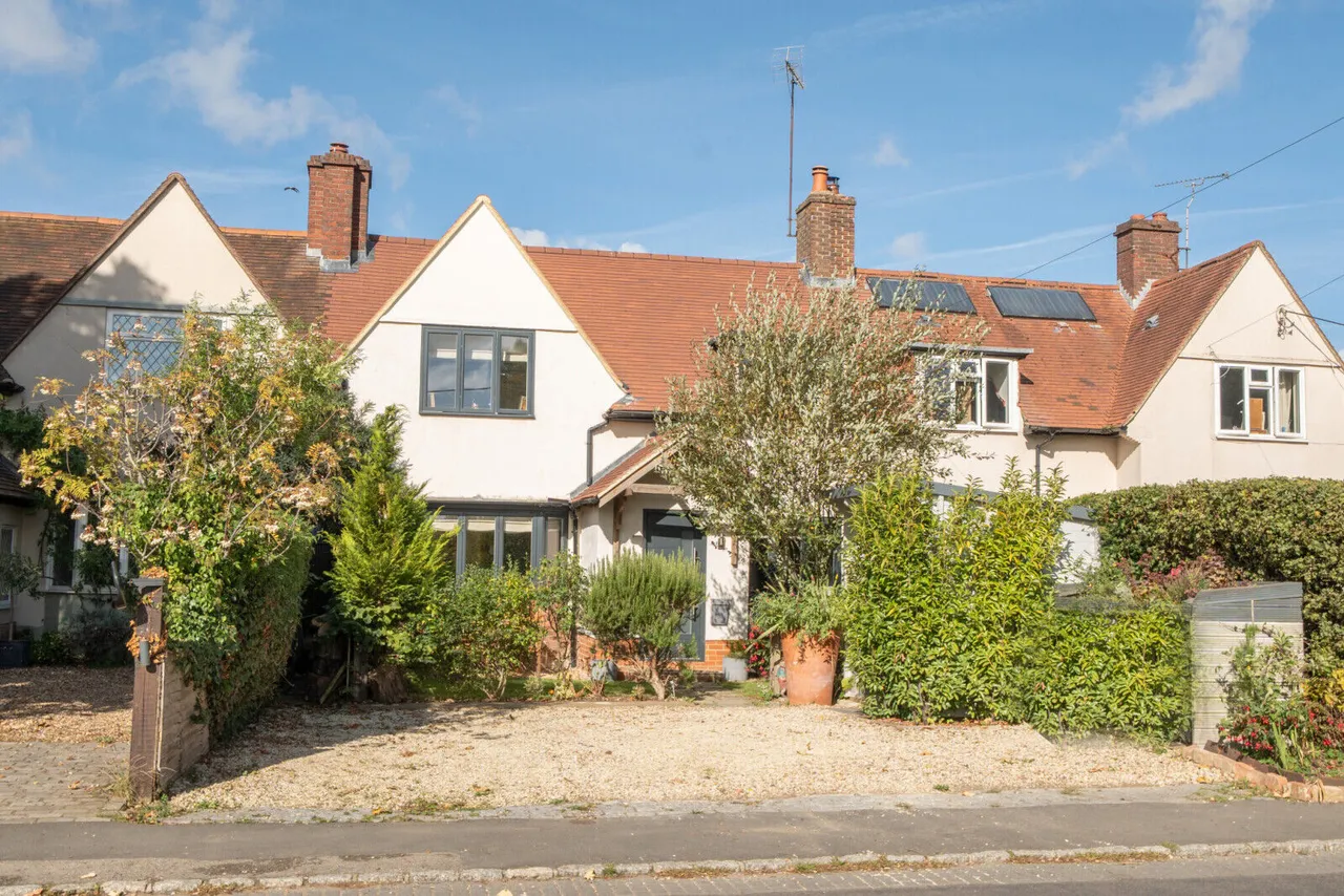 3 bed house for sale, Churchfield, Nuffield, RG9