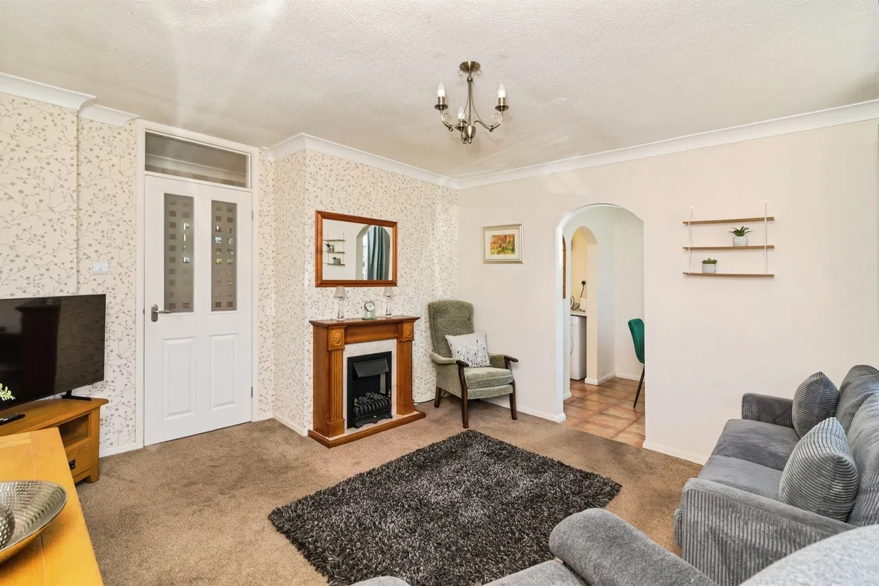 Elms Close, Earsham, NR35, photo 8