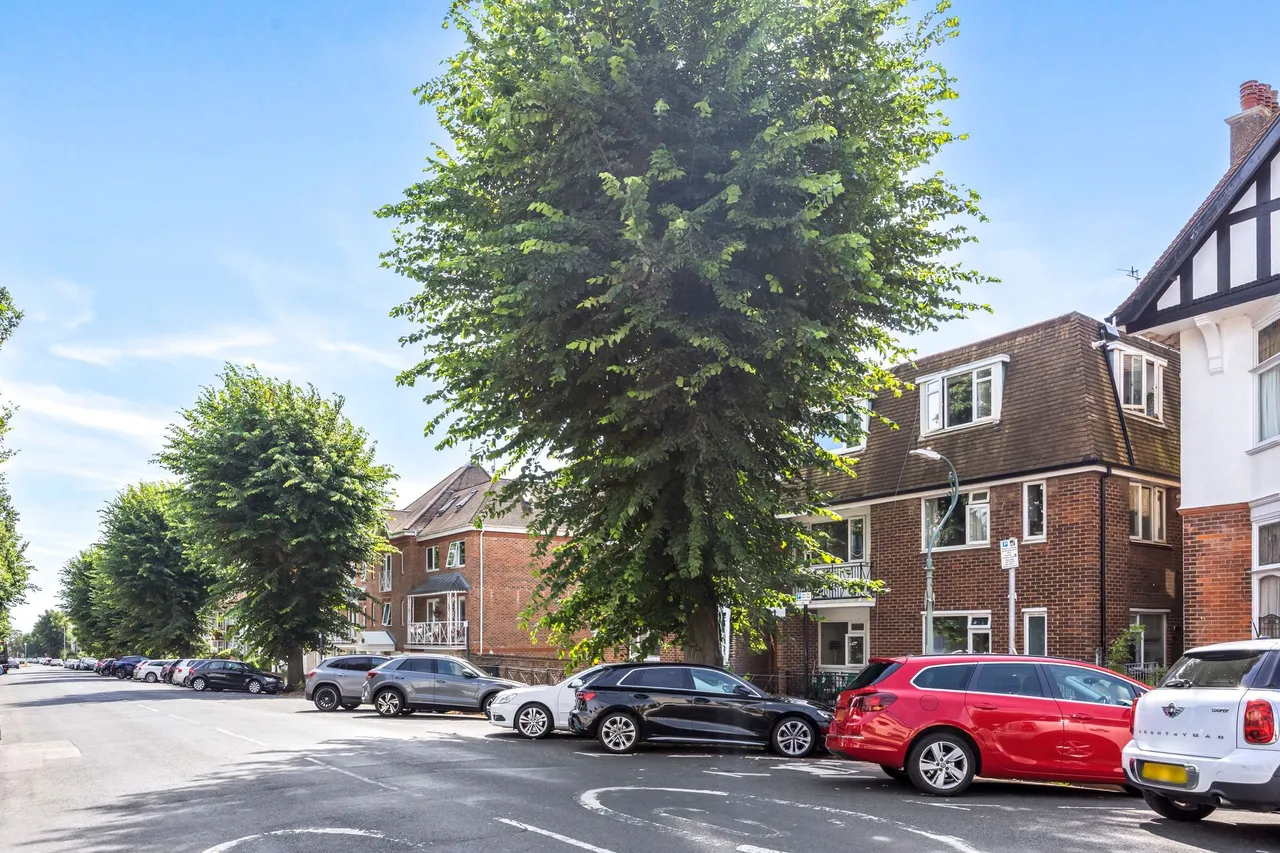 Palmeira Avenue, Hove, BN3, photo 17