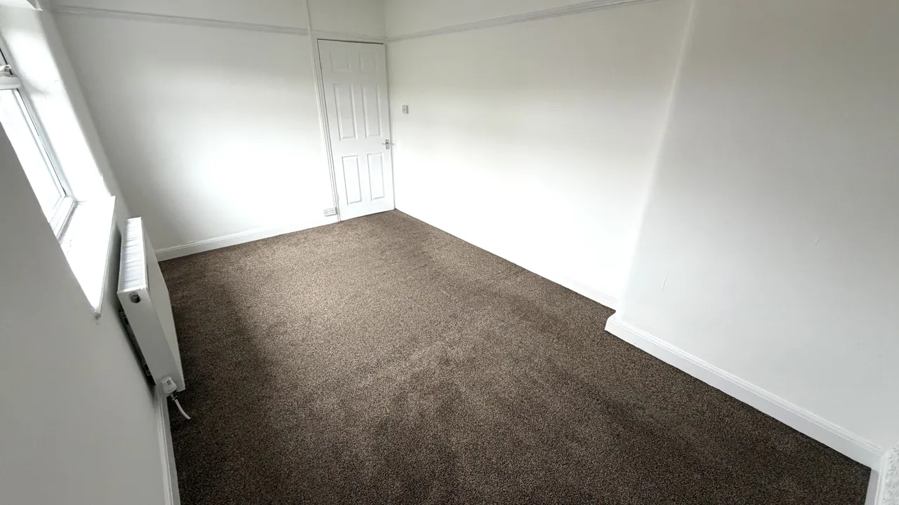 Seddon Avenue, Gorton, M18, photo 13