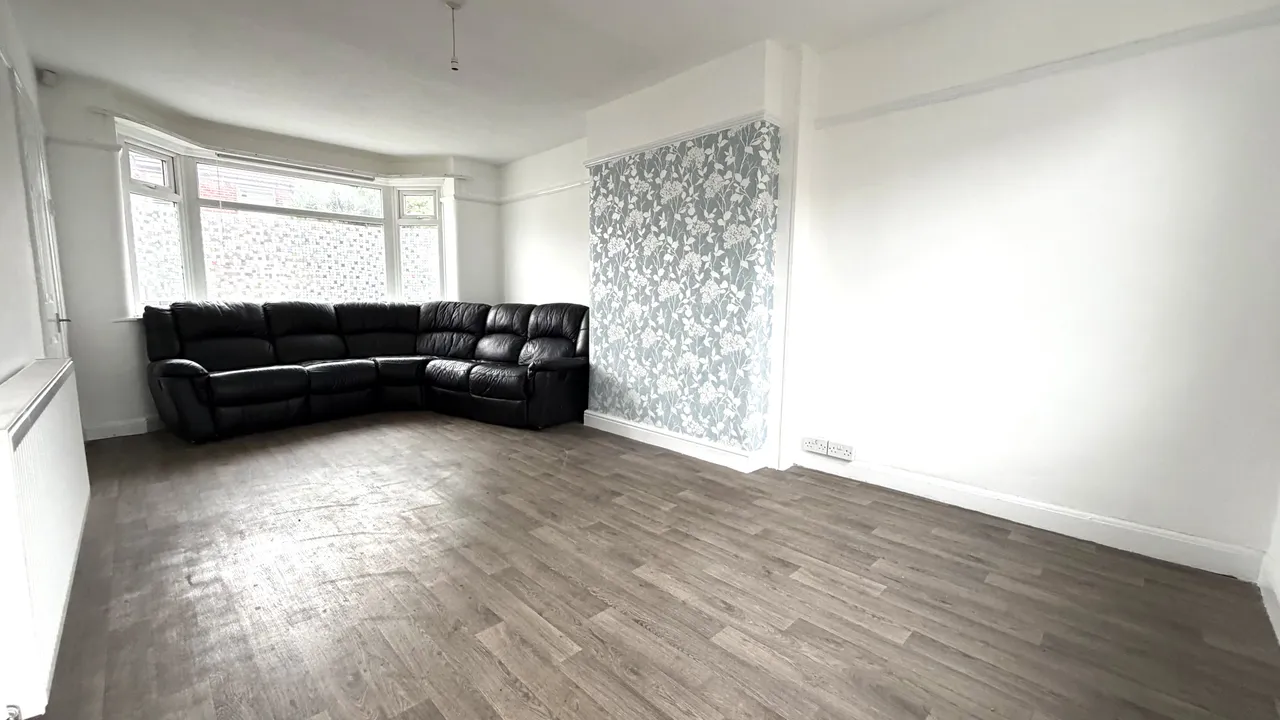 Seddon Avenue, Gorton, M18, photo 7