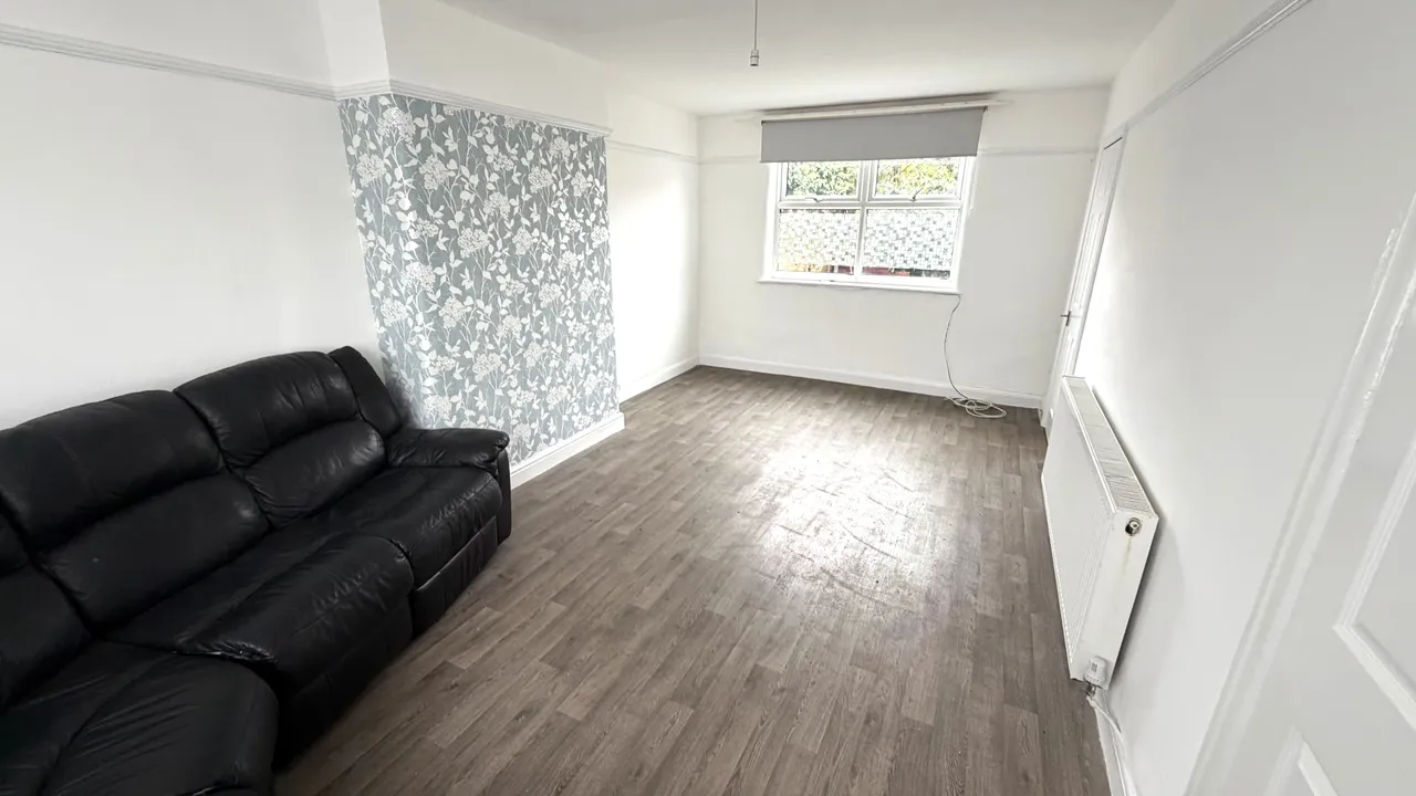 Seddon Avenue, Gorton, M18, photo 2