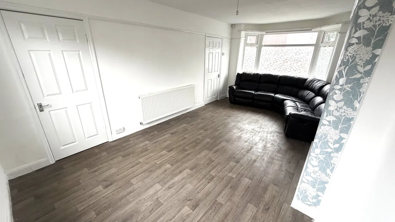 Seddon Avenue, Gorton, M18, photo 6