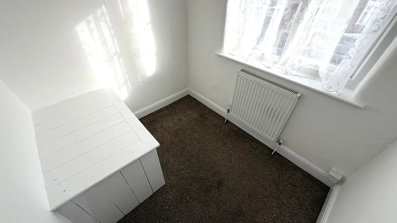 Seddon Avenue, Gorton, M18, photo 18