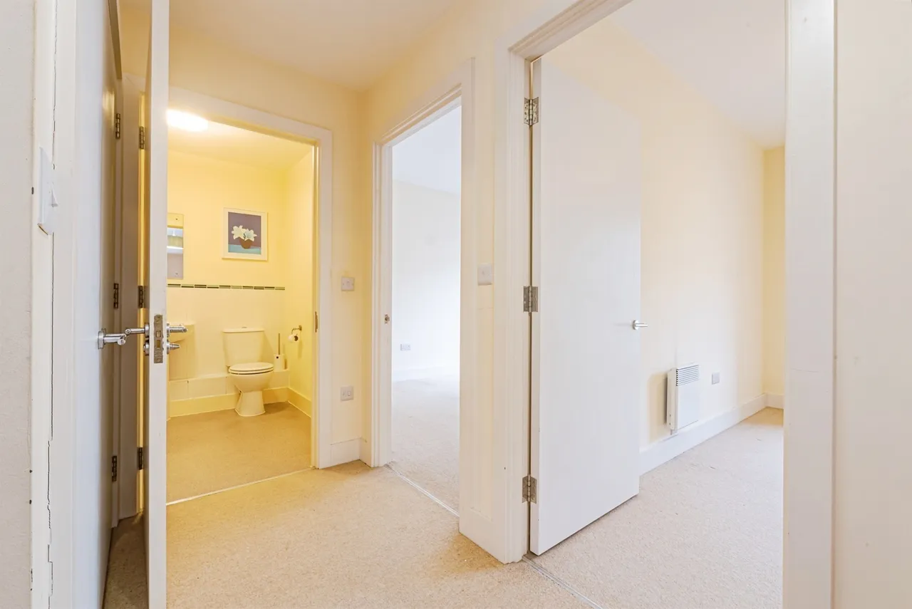 Skyline Plaza, Alencon Link, Basingstoke, photo 9