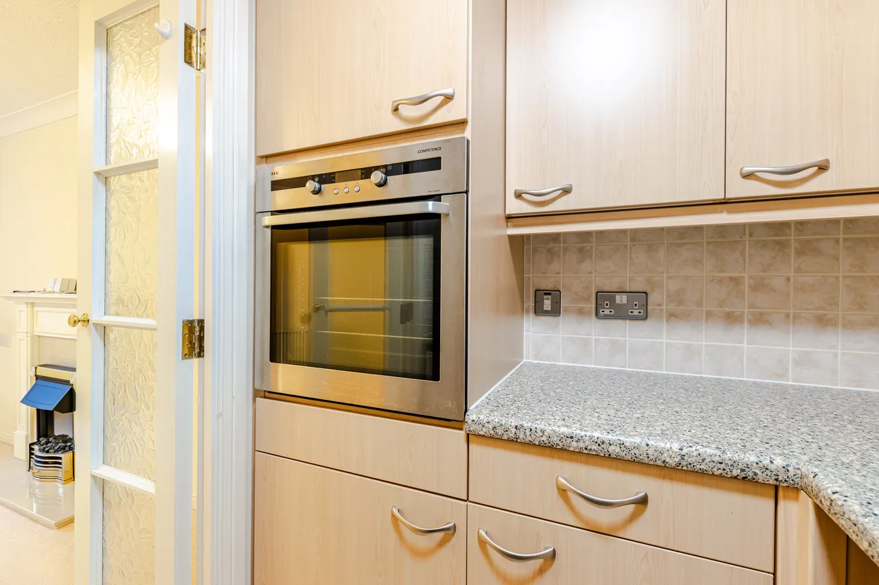 Park Avenue, Roundhay, LS8, photo 8