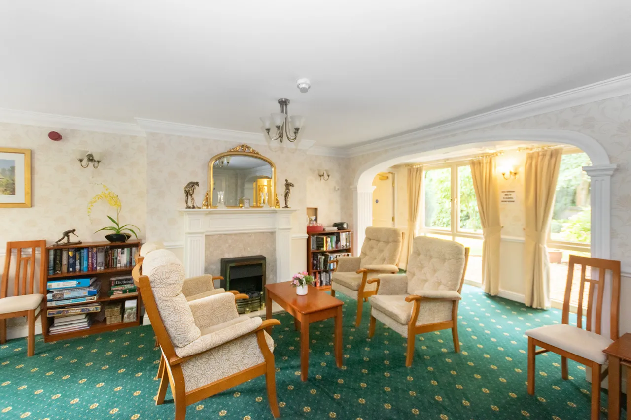 Park Avenue, Roundhay, LS8, photo 14