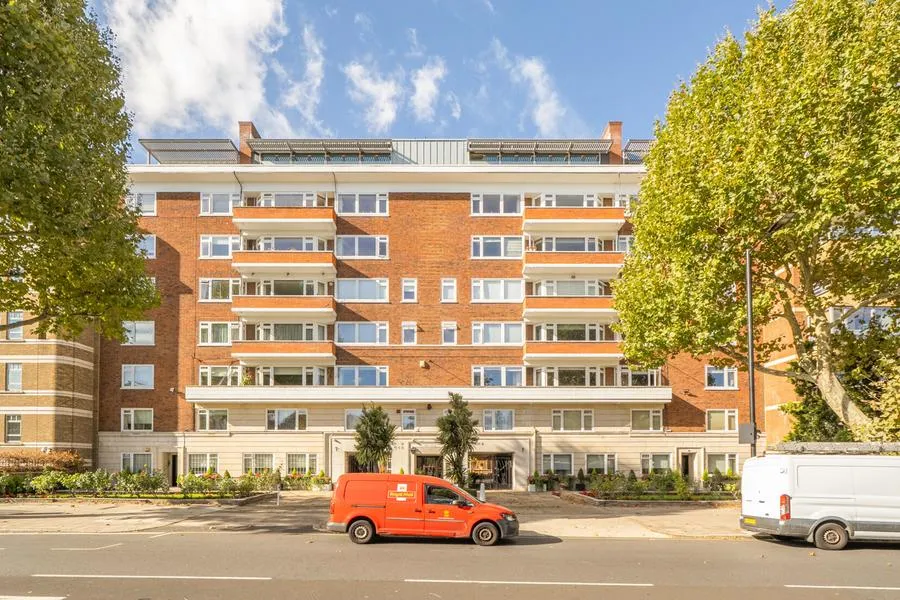 Prince Albert Road, London, NW8, photo 2