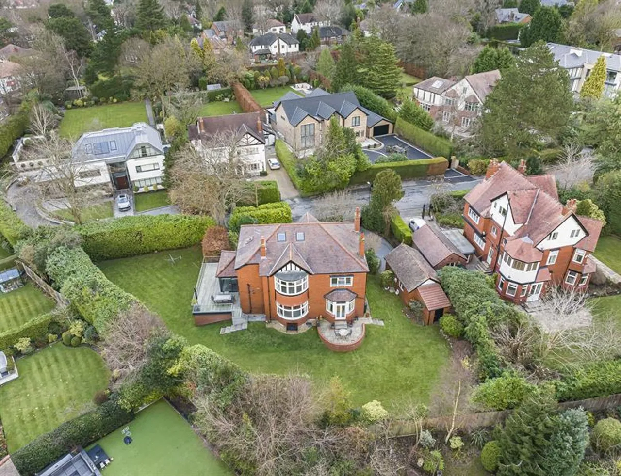 Hale, Altrincham, photo 2