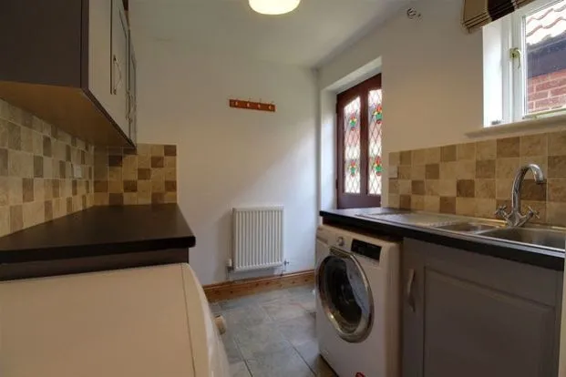 Church Street, Barrowby, NG32, photo 7