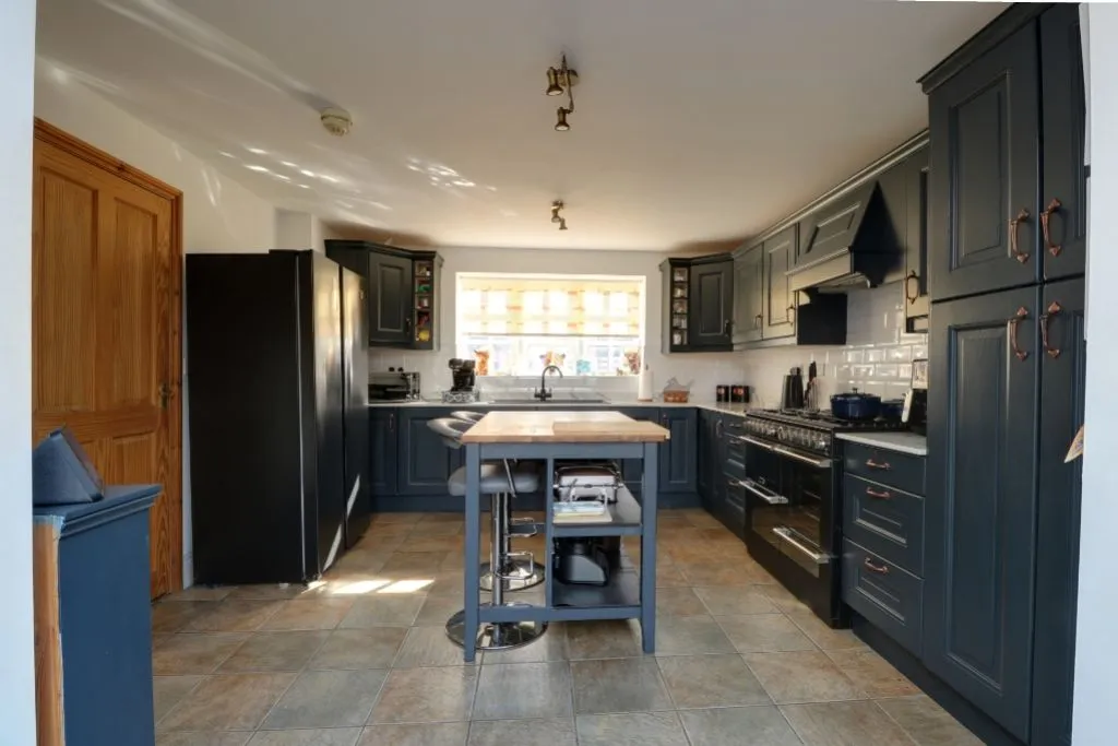 Church Street, Barrowby, NG32, photo 5