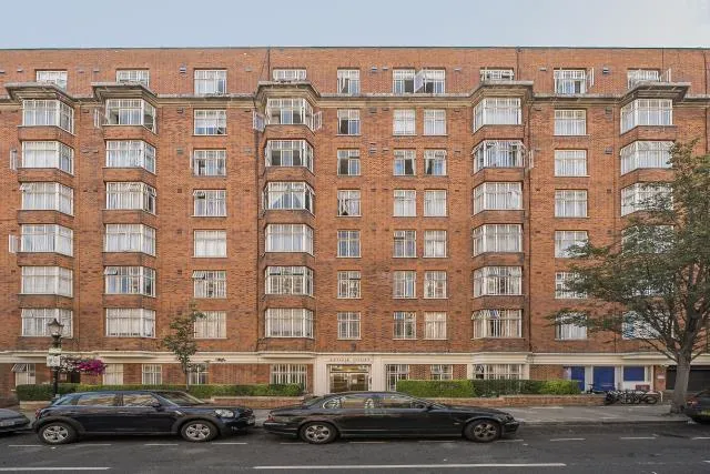 Queensway, London, W2, photo 6