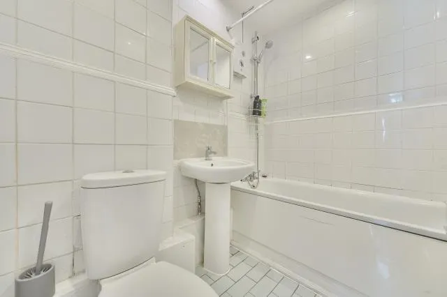 Queensway, London, W2, photo 9