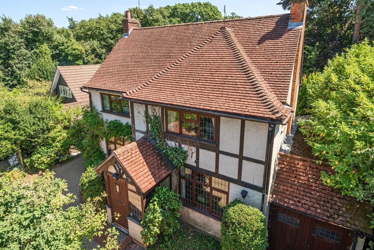 Oakfield Lane, Keston, BR2, photo 24