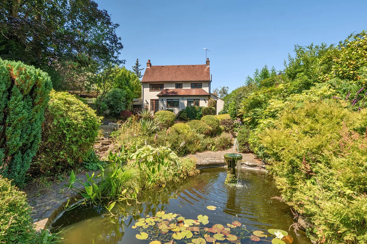 Oakfield Lane, Keston, BR2, photo 2