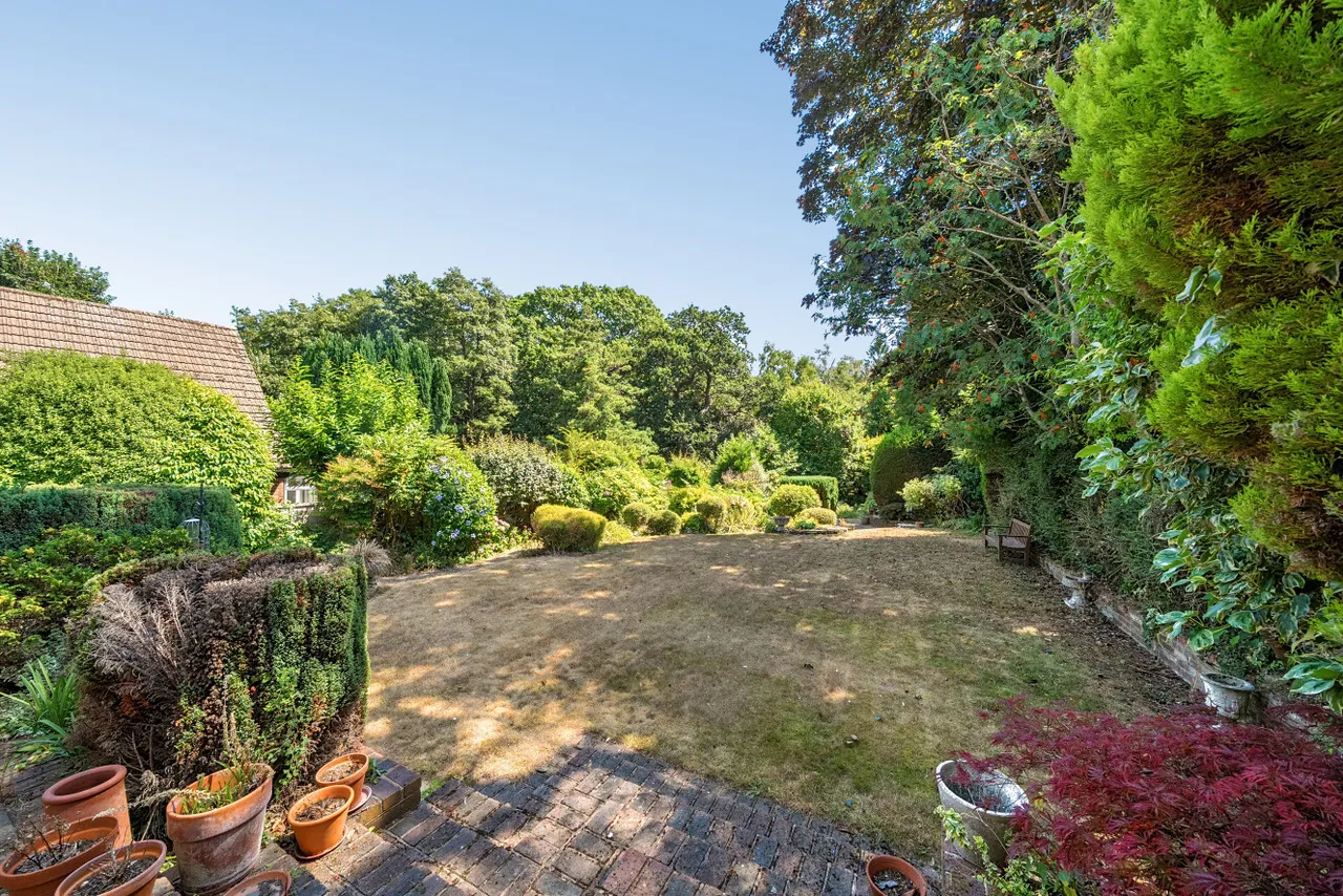 Oakfield Lane, Keston, BR2, photo 8