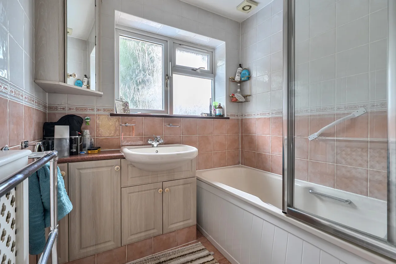 Westbury Road, Northwood, HA6, photo 15