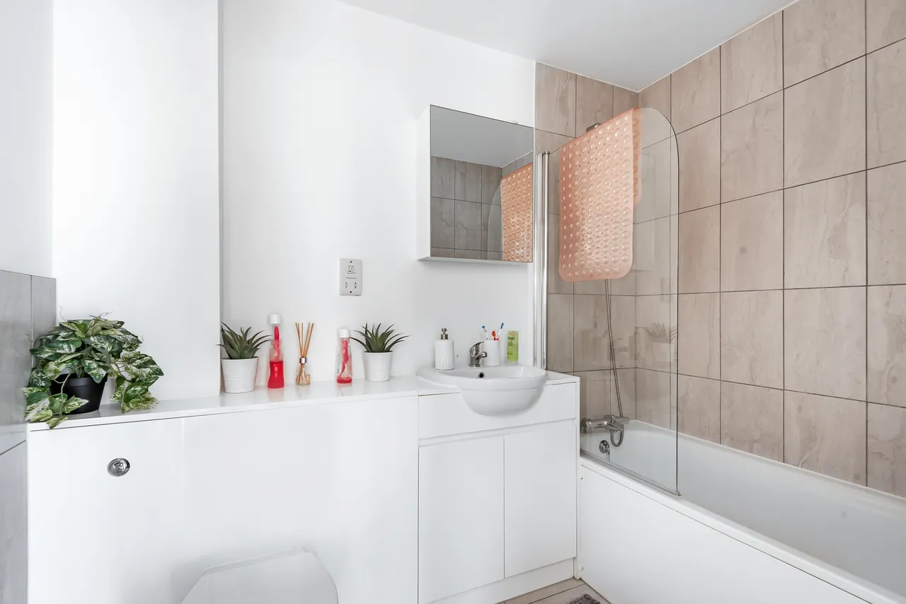 Lyons Way, Slough, SL2, photo 6