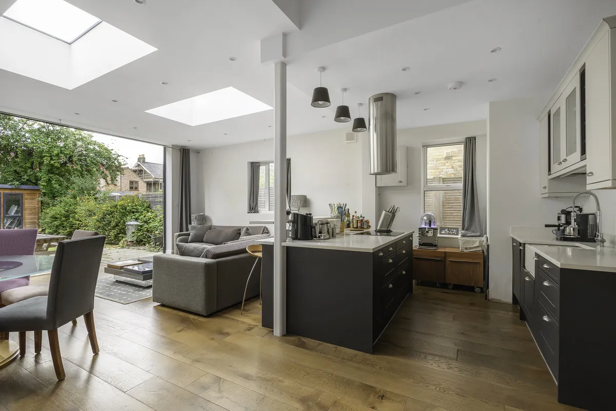 Messaline Avenue, London, W3, photo 2