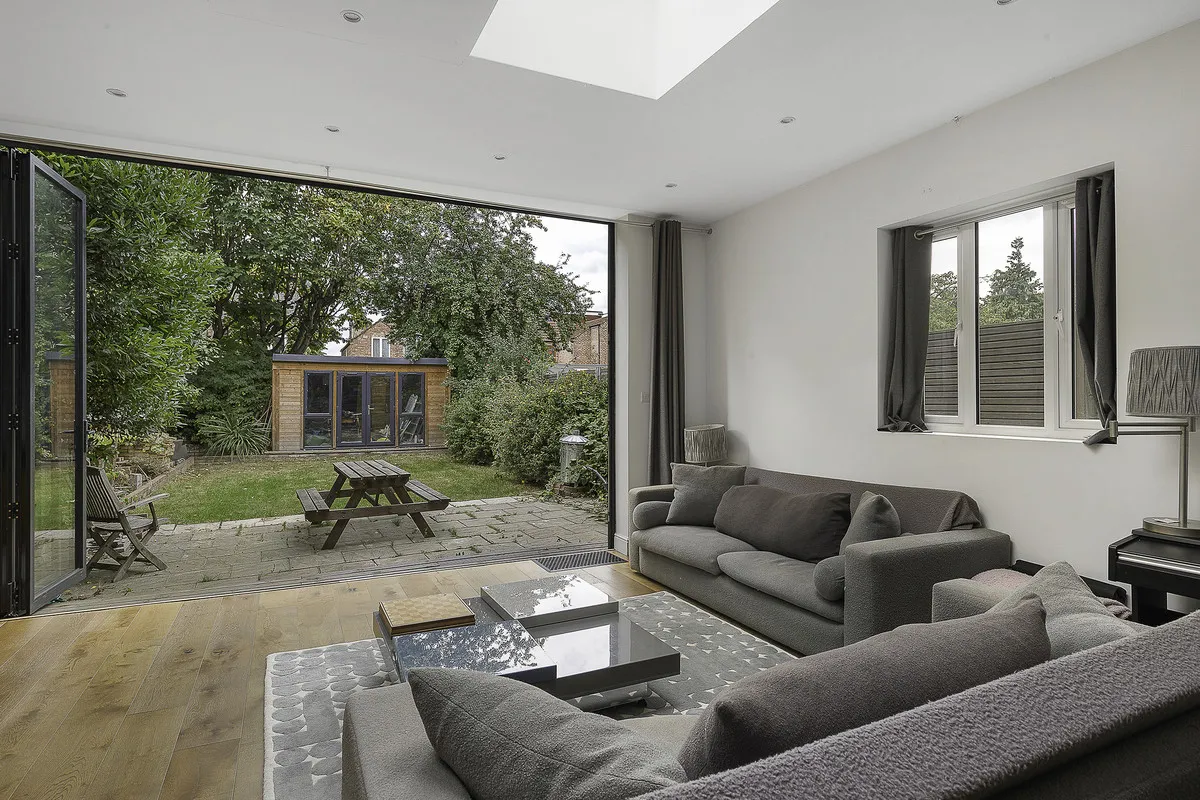 Messaline Avenue, London, W3, photo 7