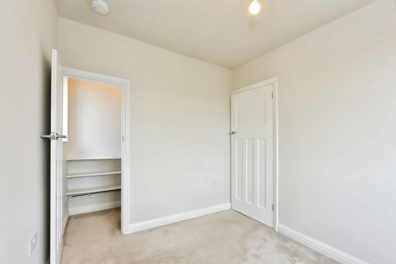 Ridgehill Avenue, Sheffield, S12, photo 18