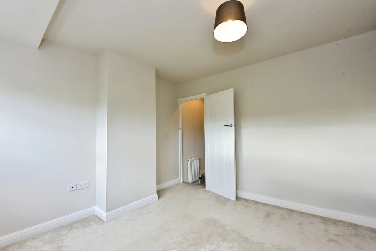 Ridgehill Avenue, Sheffield, S12, photo 16