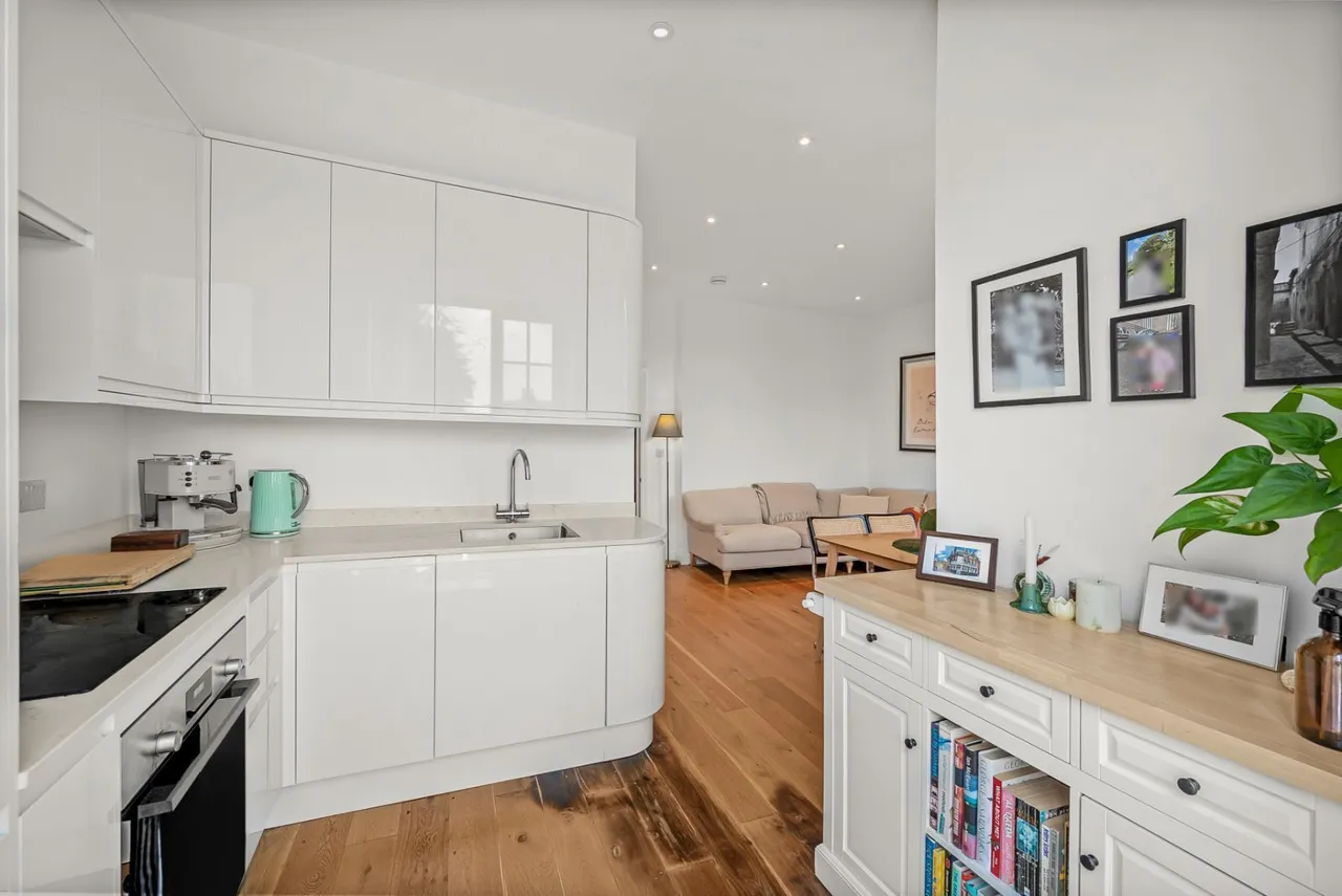St. Augustines Road, Camden, NW1, photo 9