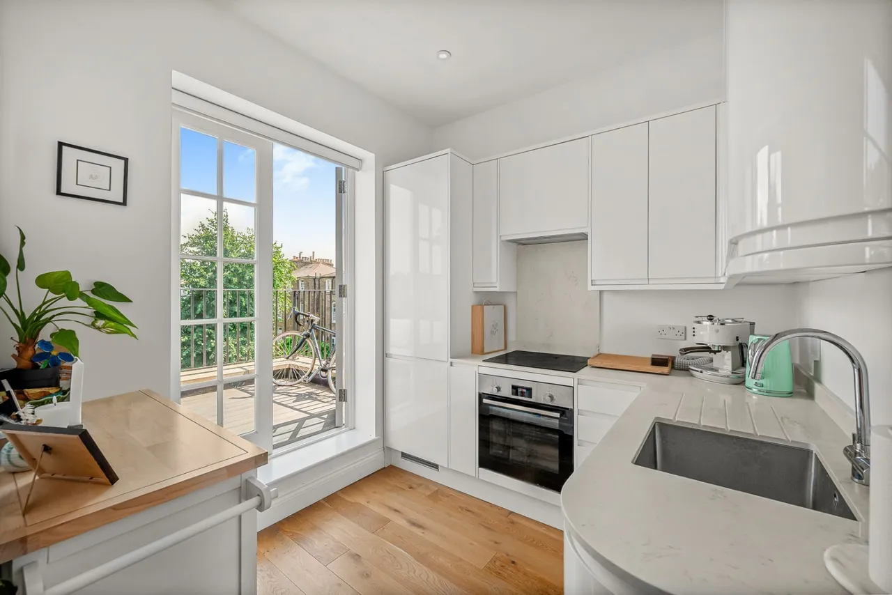 St. Augustines Road, Camden, NW1, photo 4