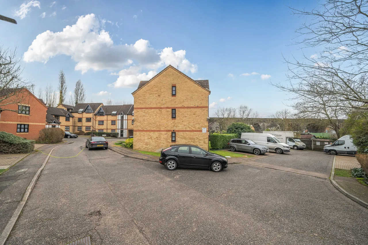 Lodgehill Park Close, Harrow, HA2, photo 20