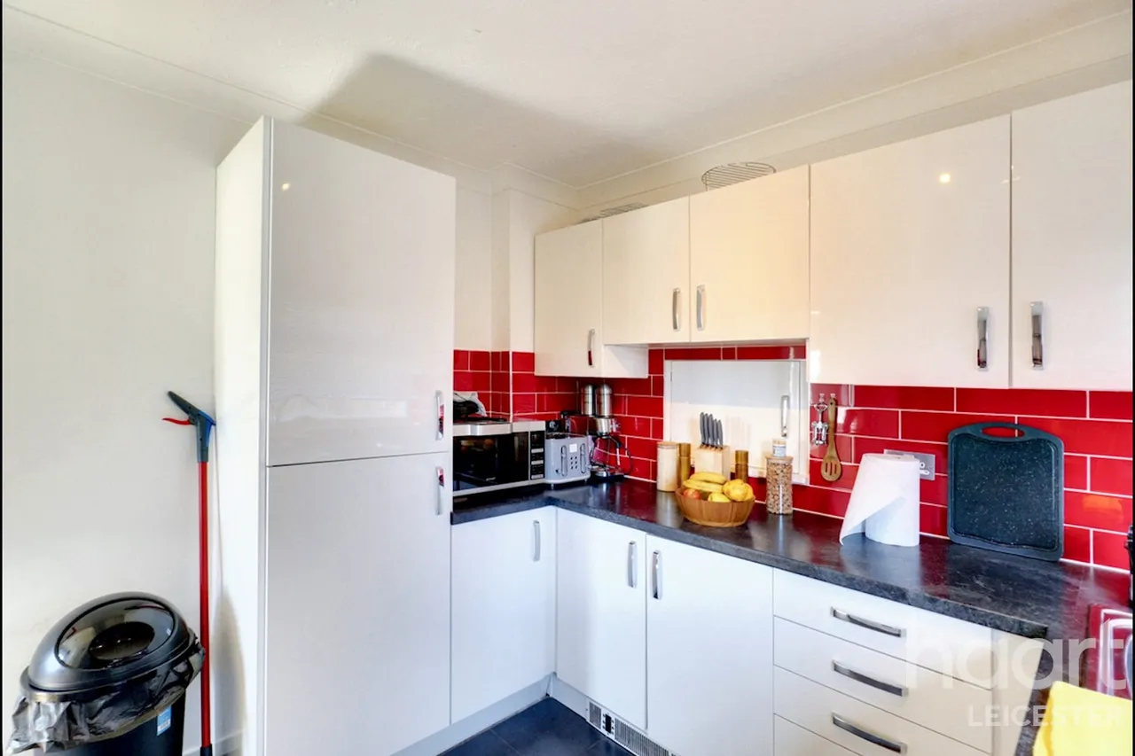 St Marys Avenue, Leicester, LE3, photo 4