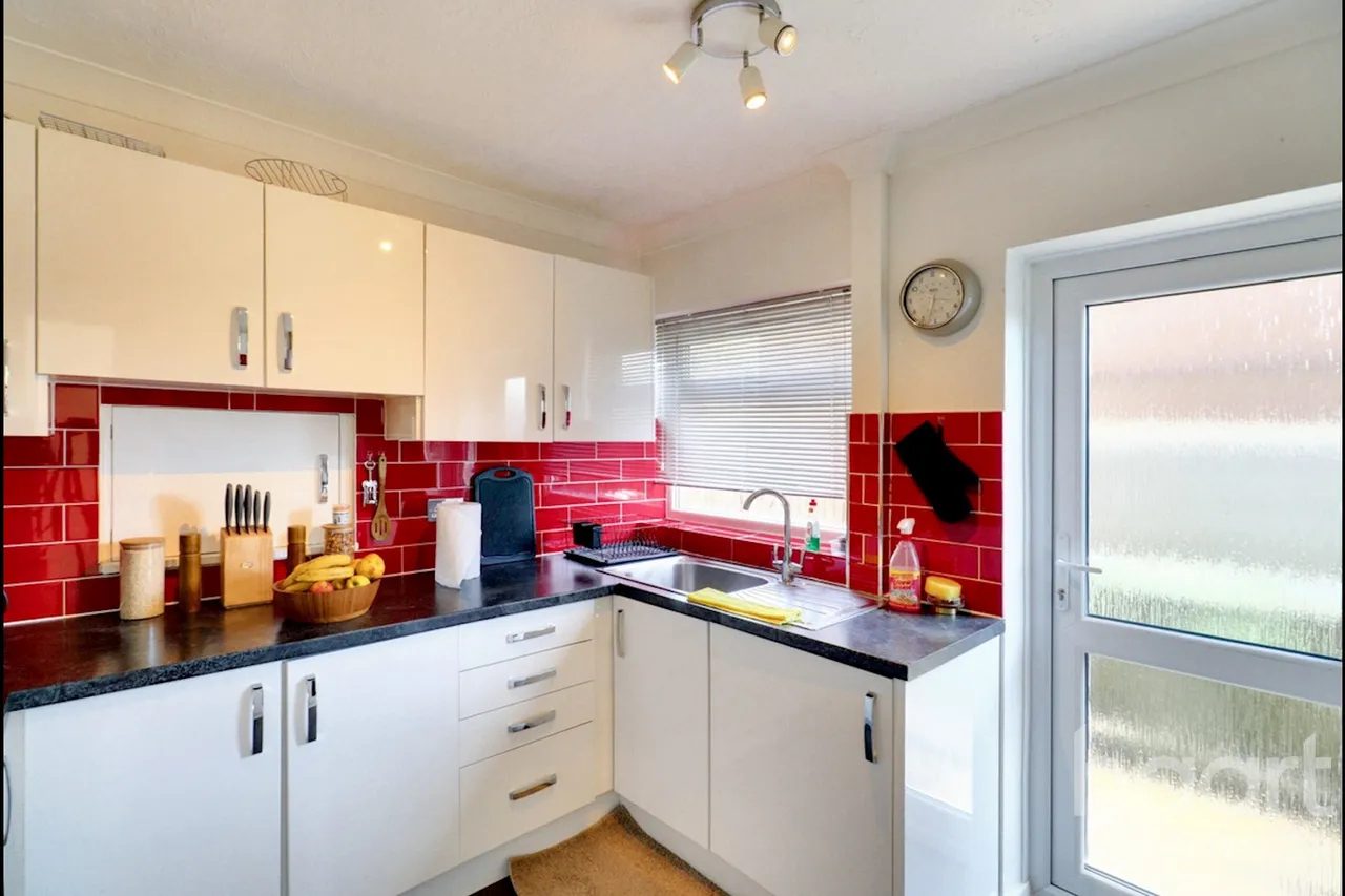 St Marys Avenue, Leicester, LE3, photo 5