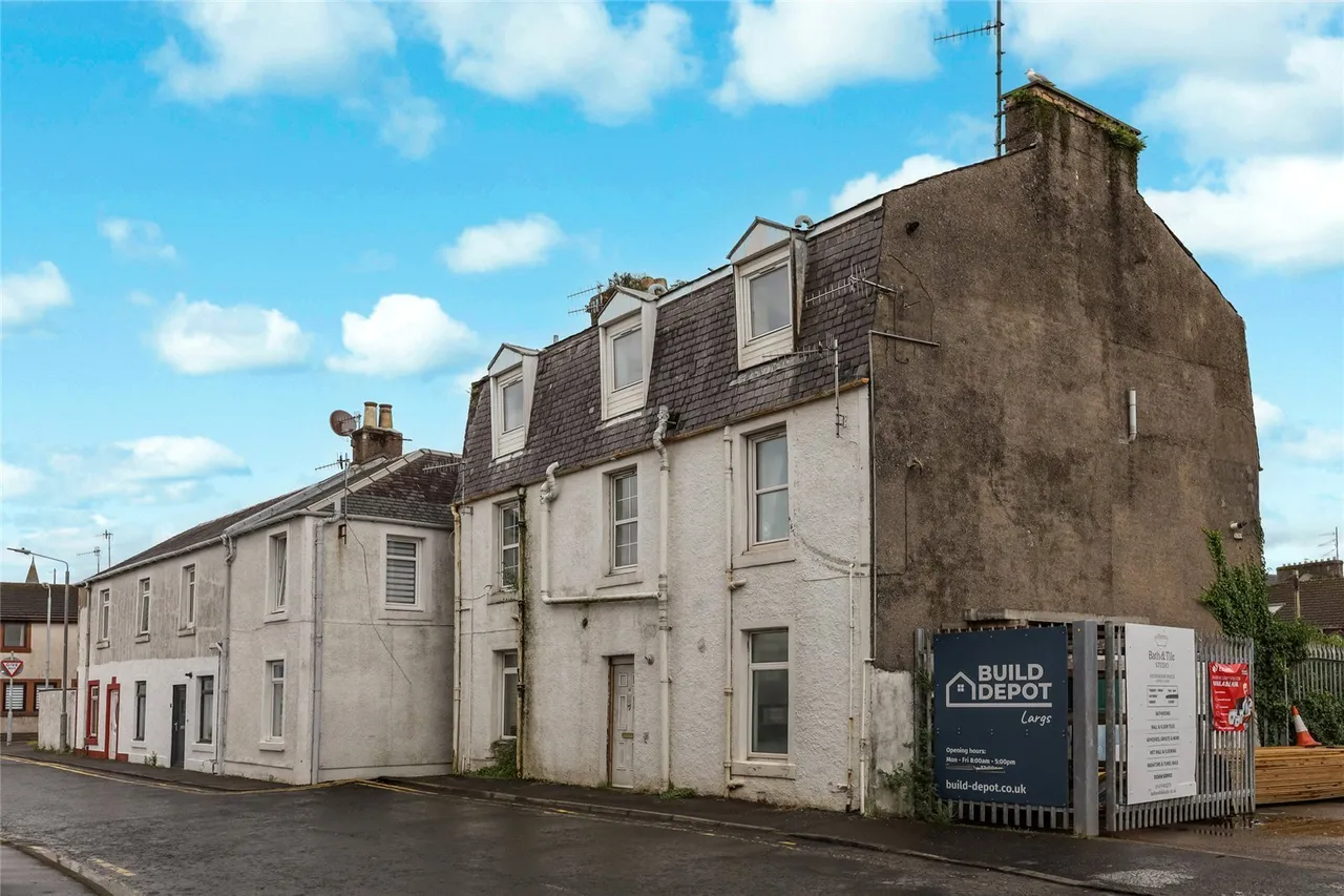 1 bed flat for sale — Lade Street, LARGS, Ayrshire, KA30