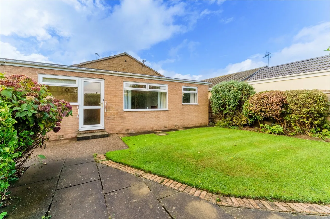 Orchard Drive, Ackworth, WF7, photo 12