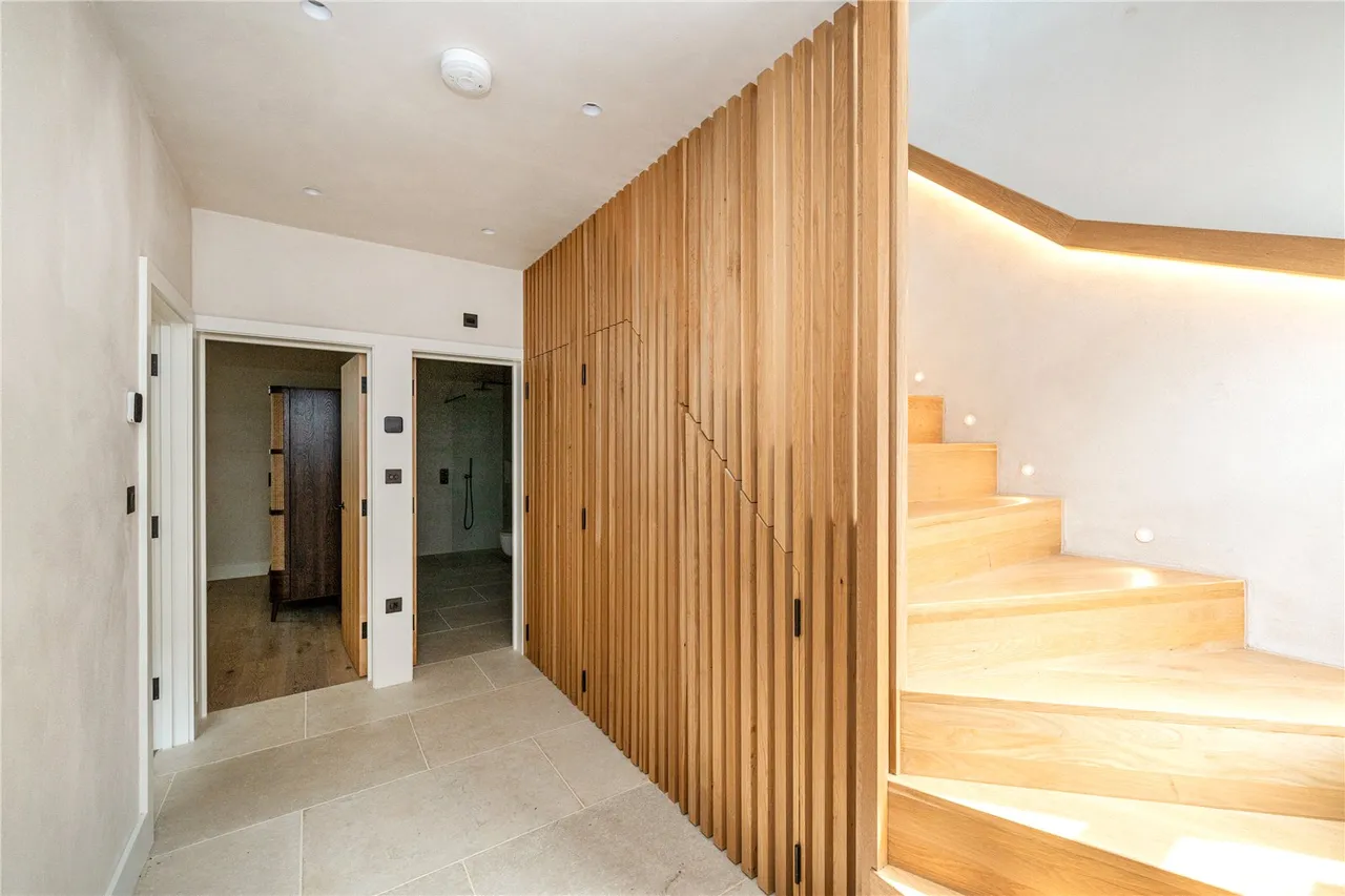 Russell Gardens Mews, Kensington, W14, photo 11