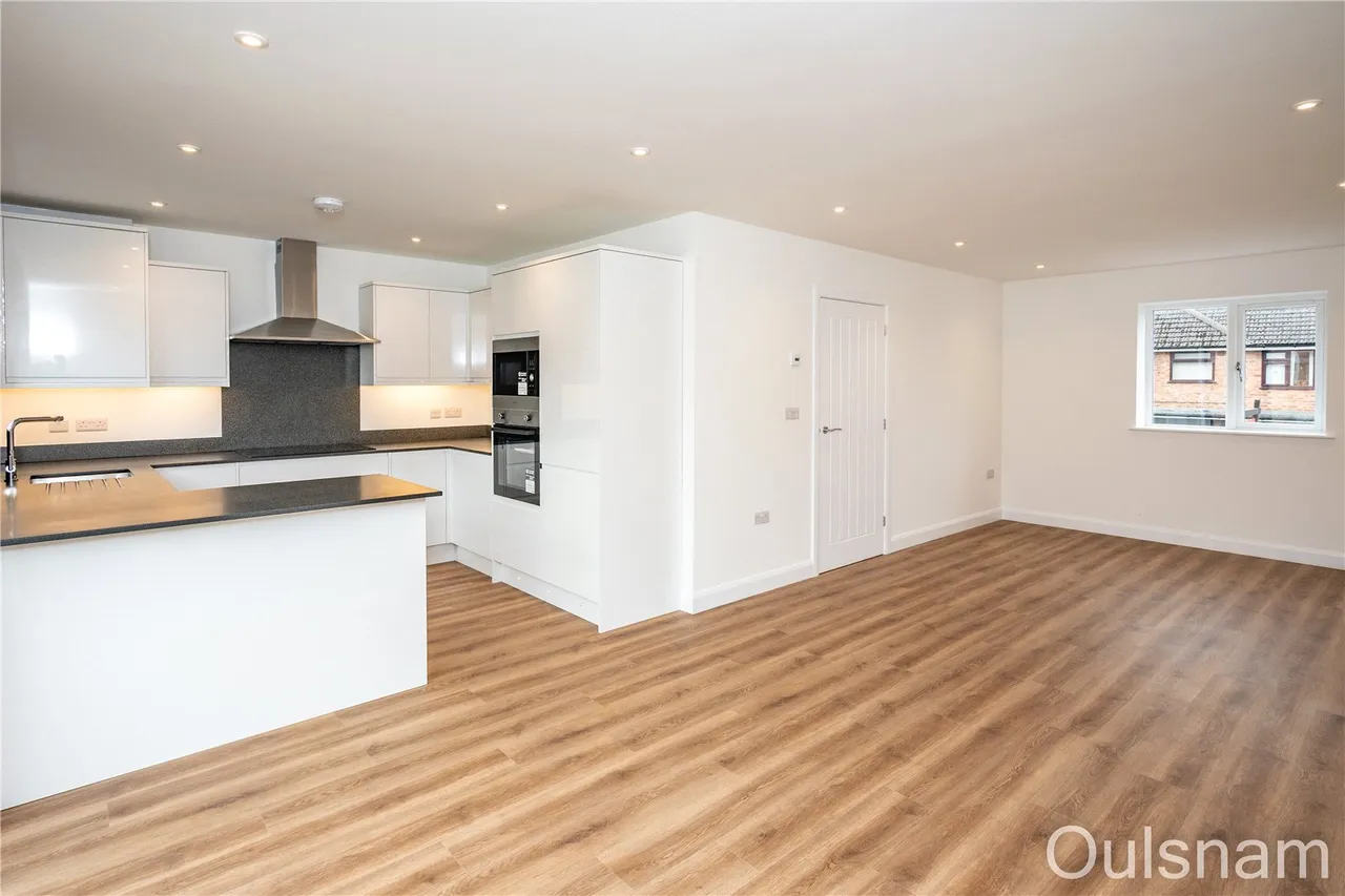Barley Mow Lane, Catshill, Bromsgrove, Worcestershire, B61 0LU, photo 3