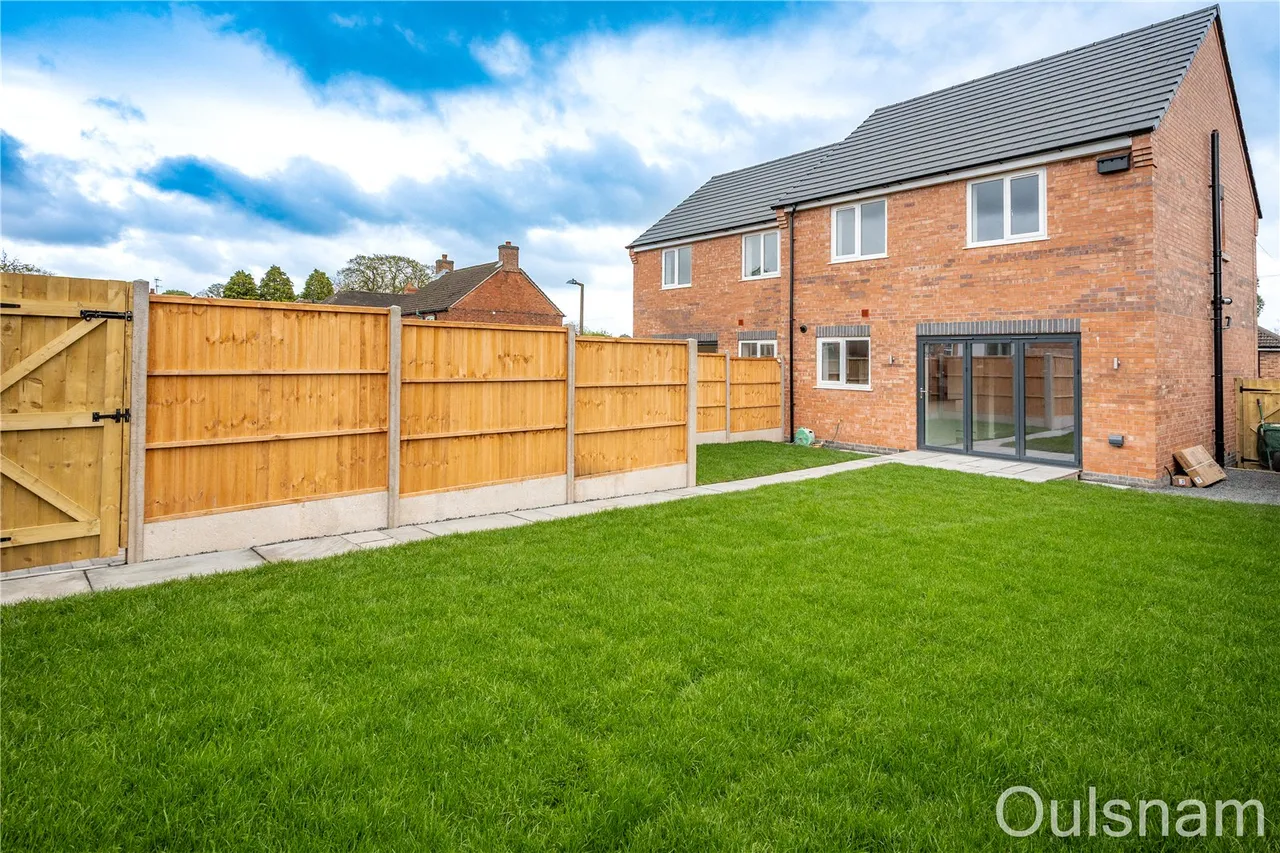 Barley Mow Lane, Catshill, Bromsgrove, Worcestershire, B61 0LU, photo 18