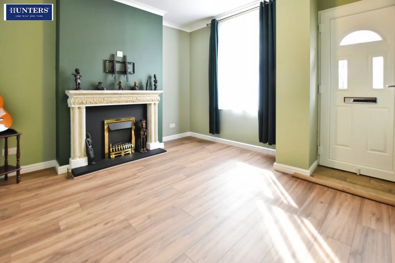 2 bed house for sale — North Parade, Scunthorpe