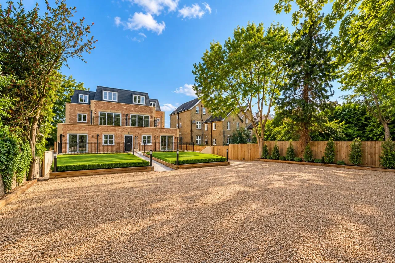 Harefield Road, Uxbridge, photo 8