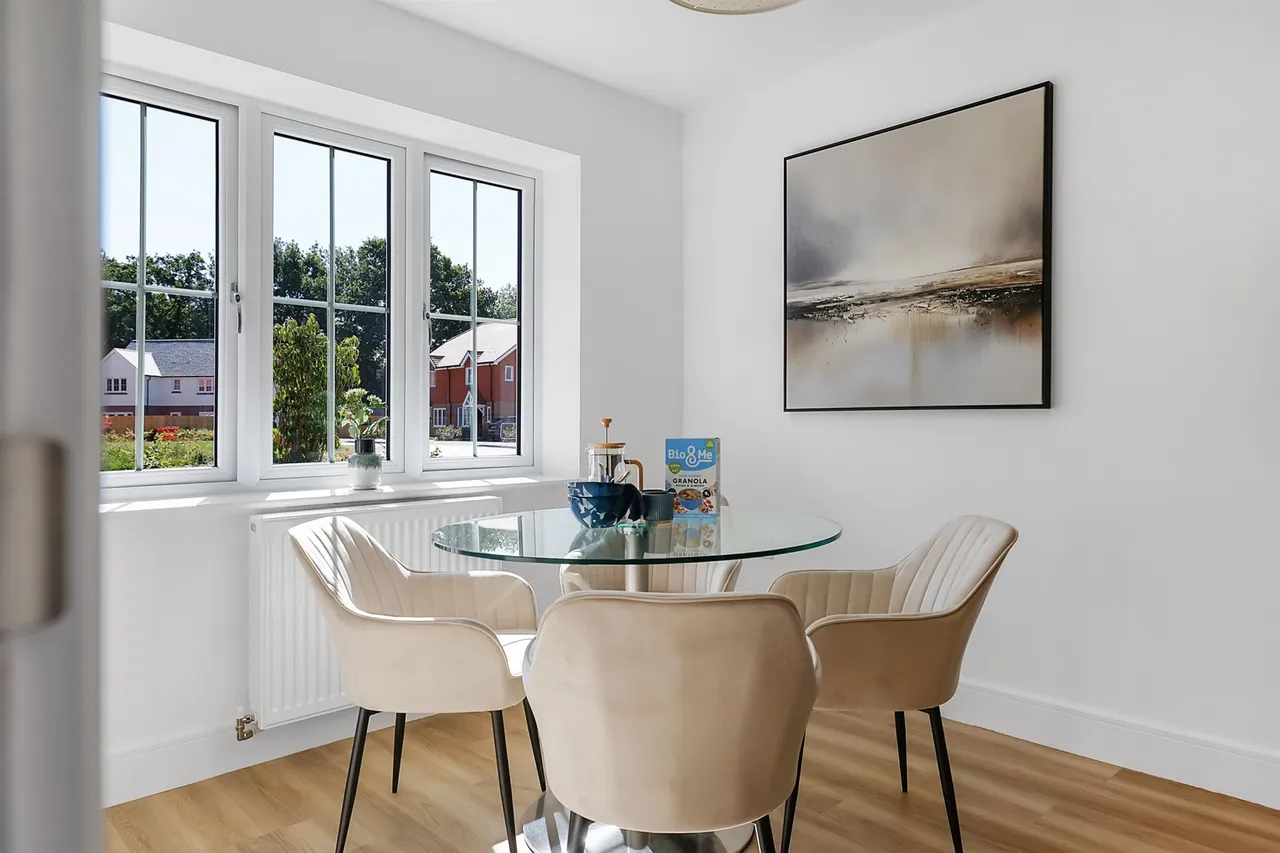 Haroldslea Drive, Horley, RH6, photo 6
