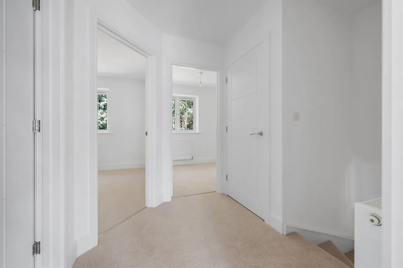 Haroldslea Drive, Horley, RH6, photo 13