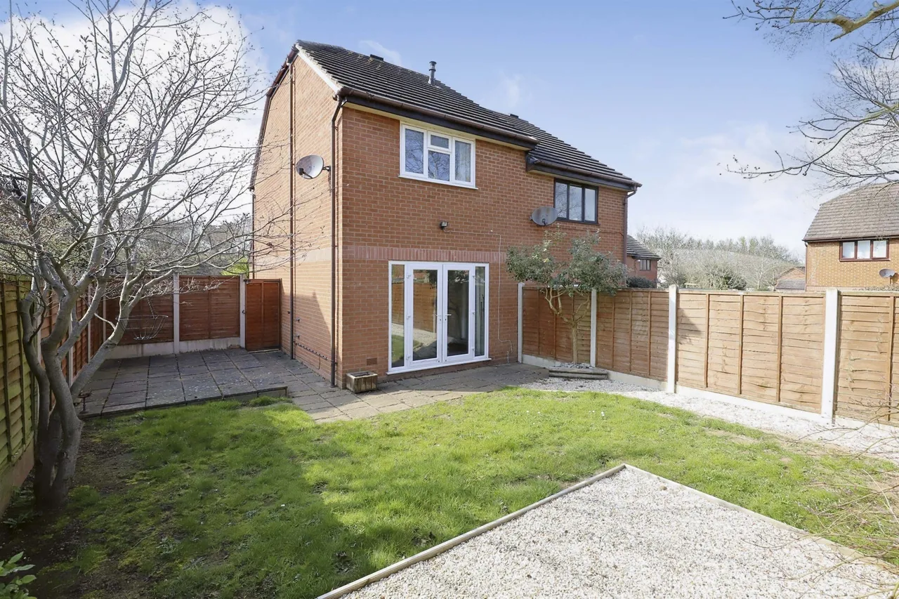 Dunlin Drive, Kidderminsyer, DY10, photo 12