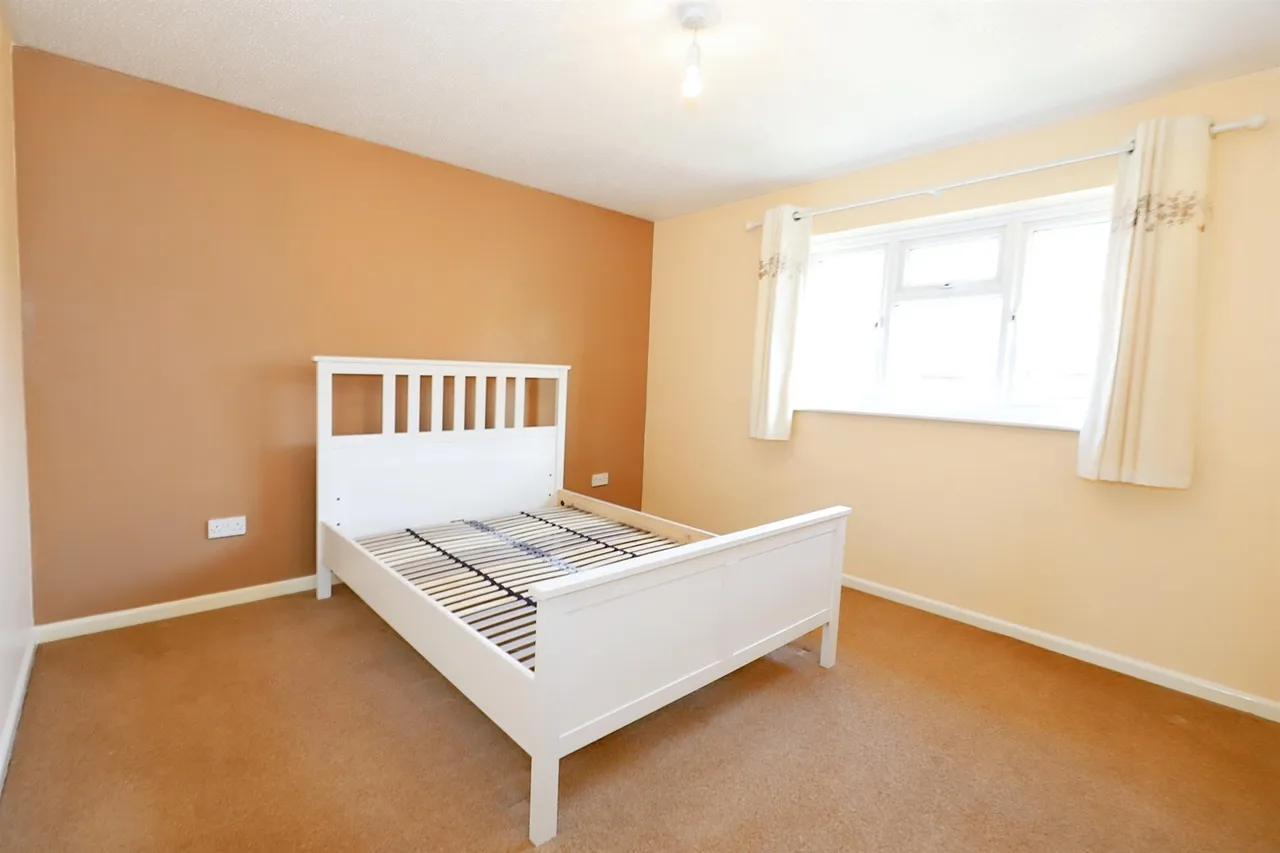 Dunlin Drive, Kidderminsyer, DY10, photo 7