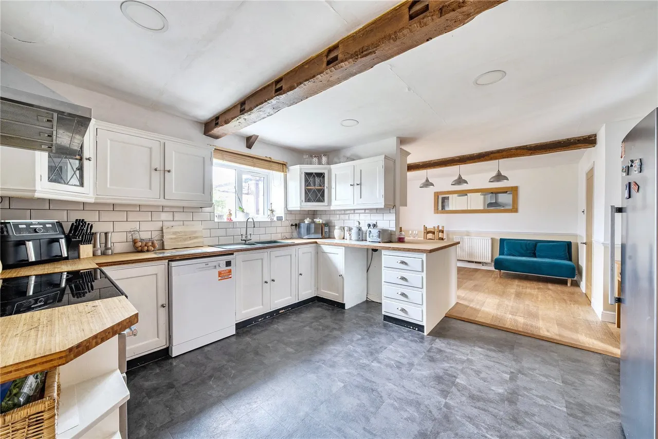 Langford Budville, Wellington, TA21, photo 6