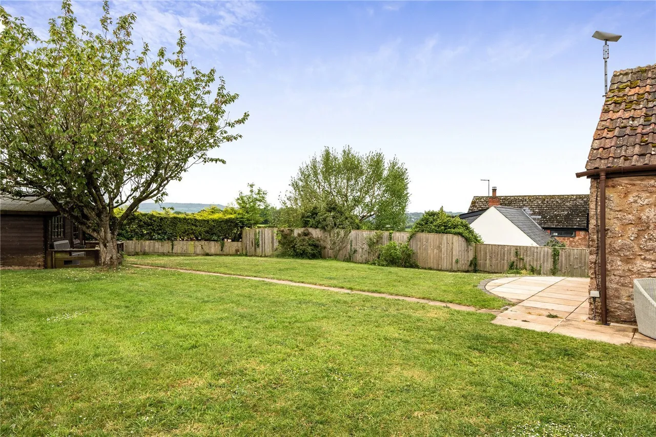 Langford Budville, Wellington, TA21, photo 16