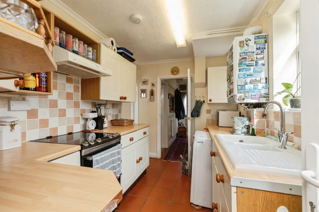 Ridgeway, Yate, BS37, photo 9
