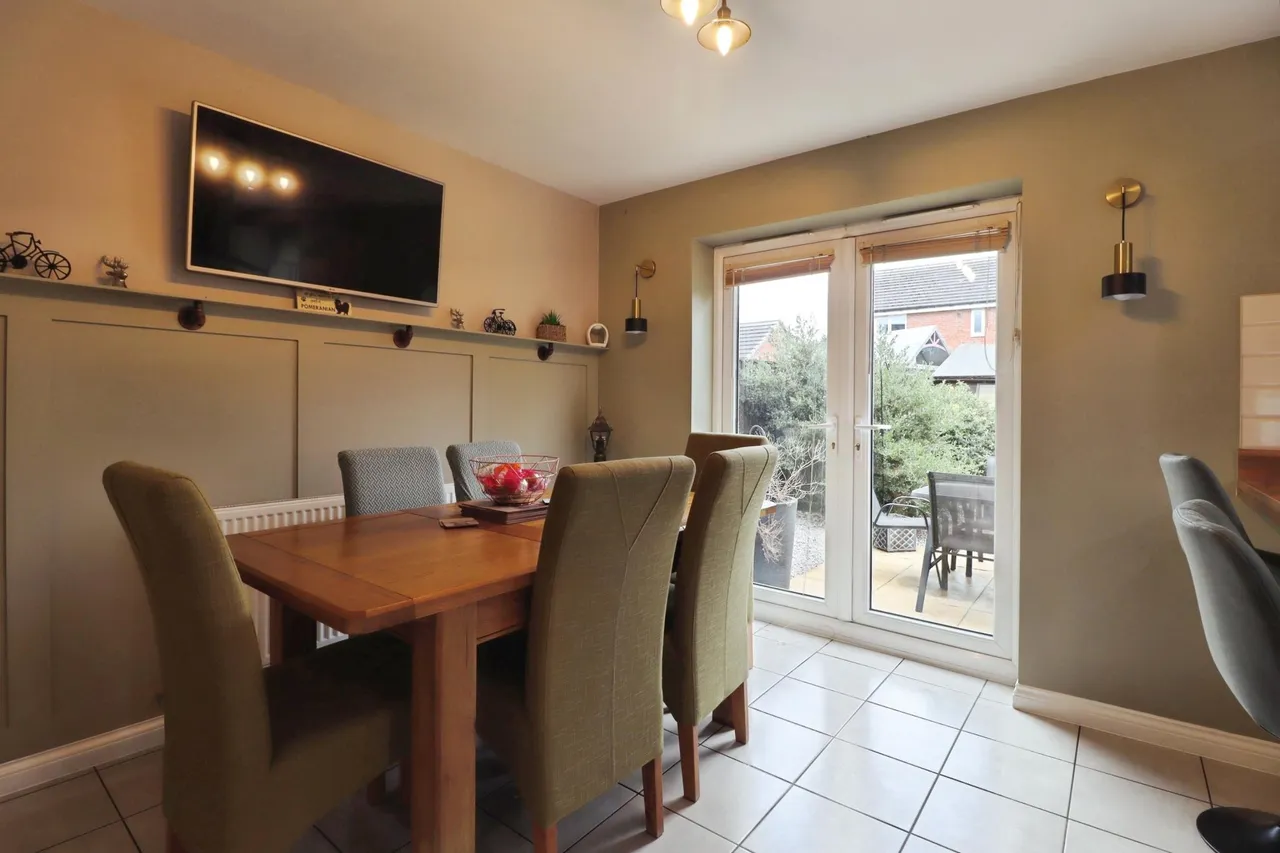 Heatherfields Crescent, Rossington, DN11, photo 5